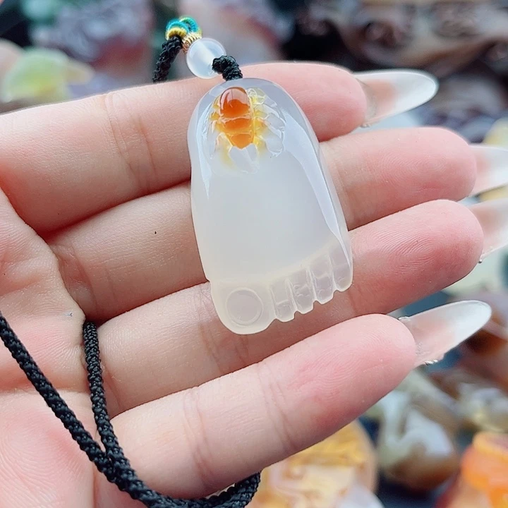 雪***主玛瑙未镶嵌手饰吊坠