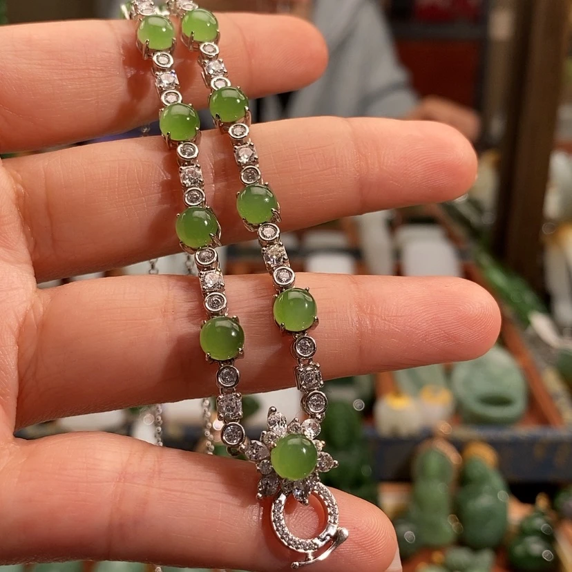 【闪购商品】颈饰银S925镶嵌和田玉歹*.