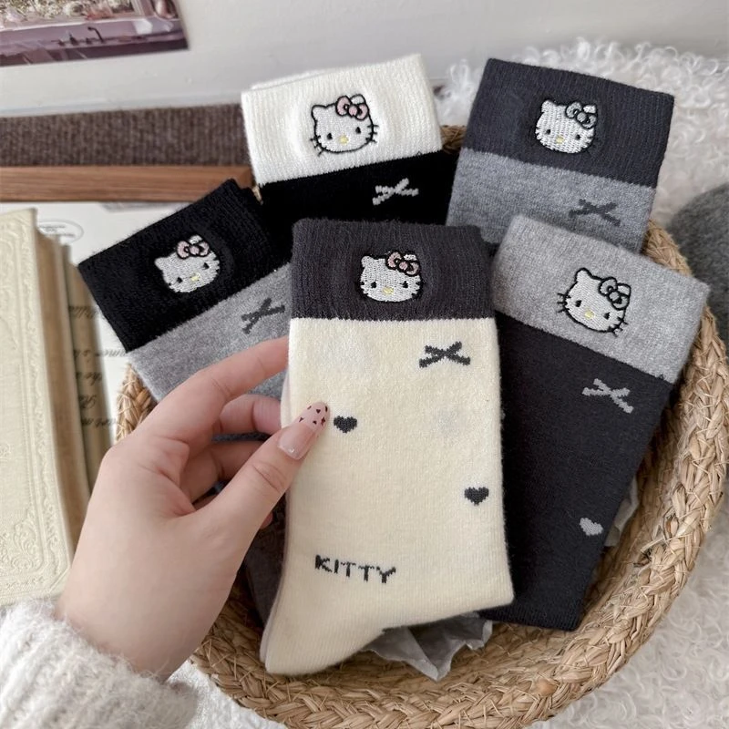 可爱kitty袜子女袜秋冬款欧货爆款袜子可爱卡通猫咪中筒袜蝴蝶结X
