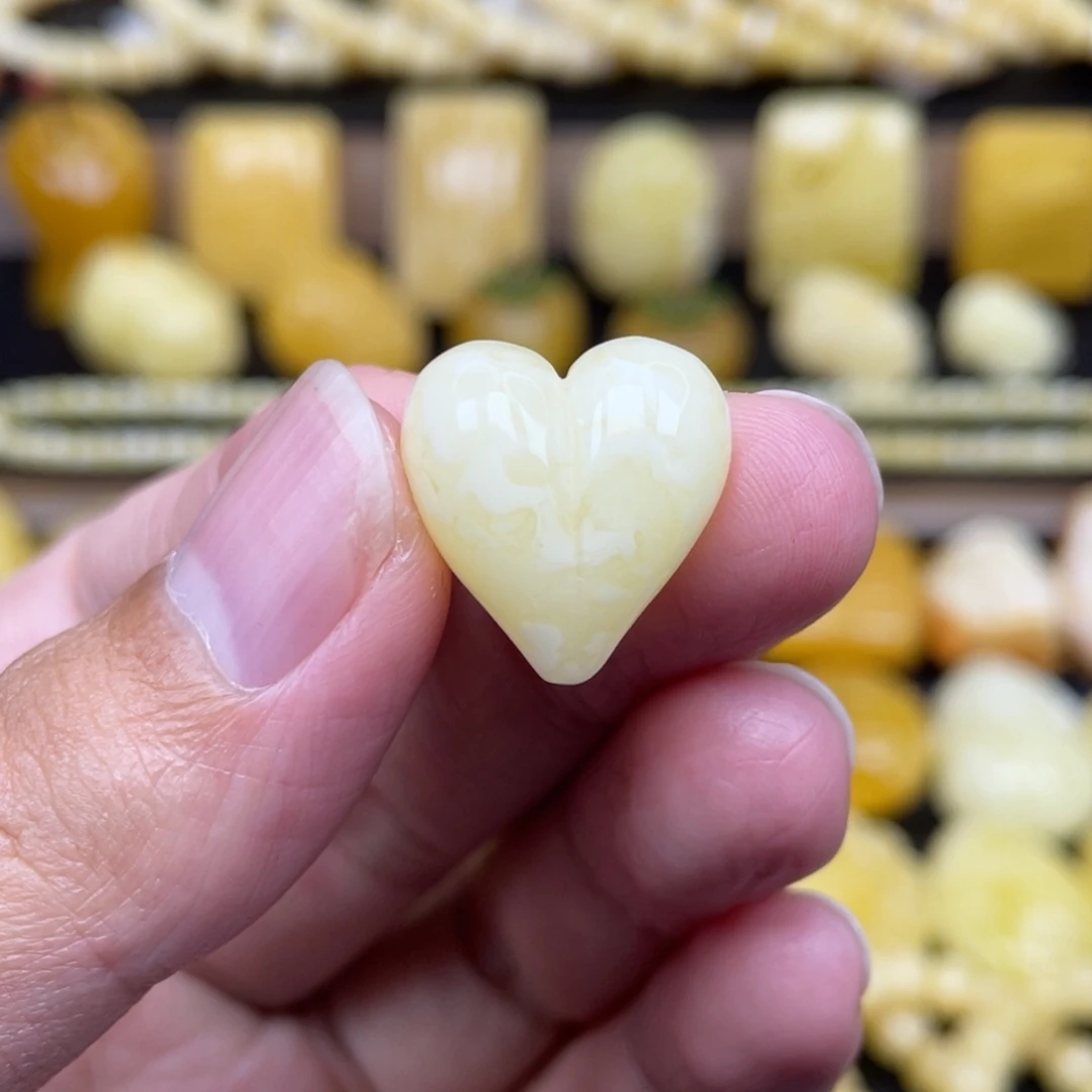 琥珀未镶嵌裸石琥珀蜜蜡