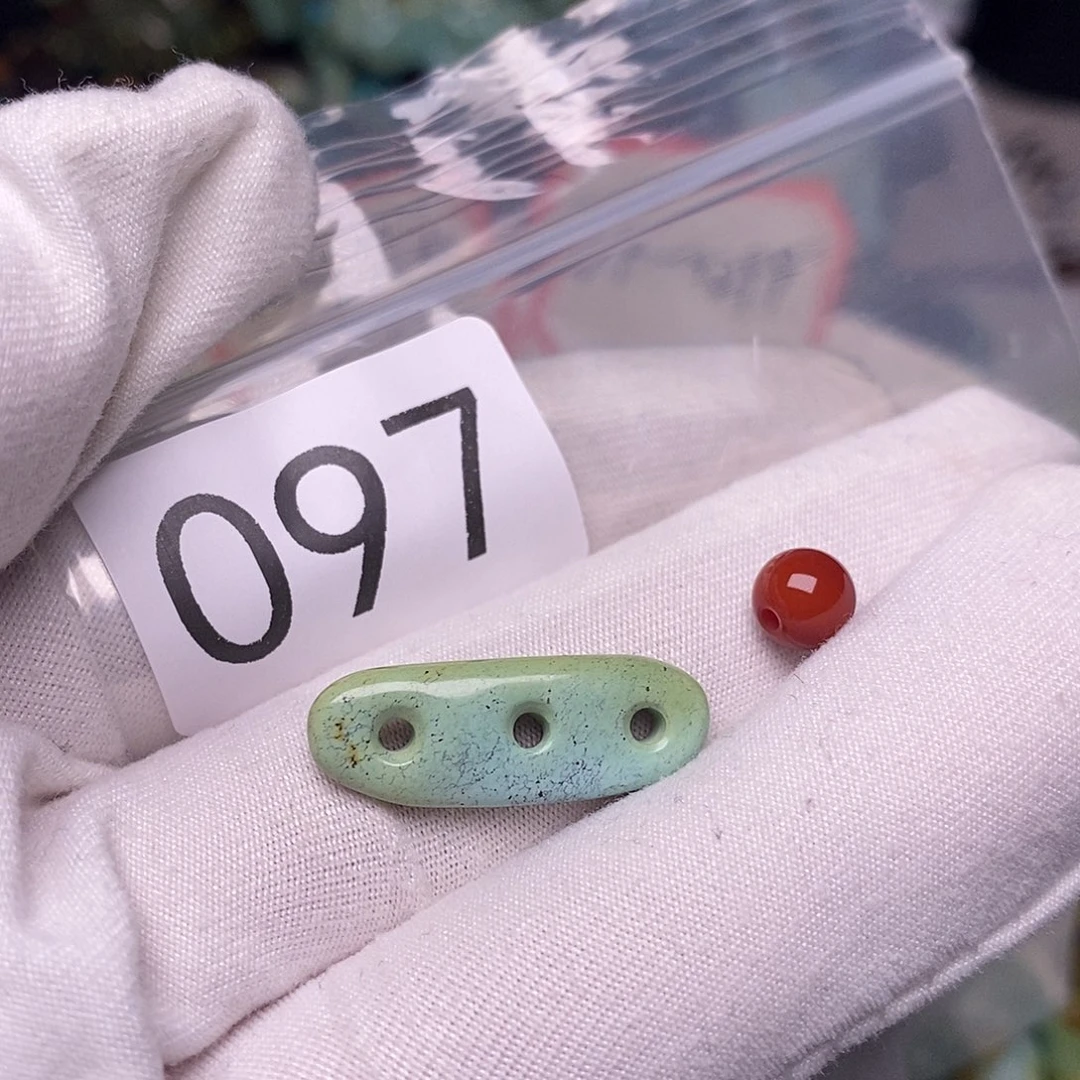 南红玛瑙未镶嵌珠宝奇石