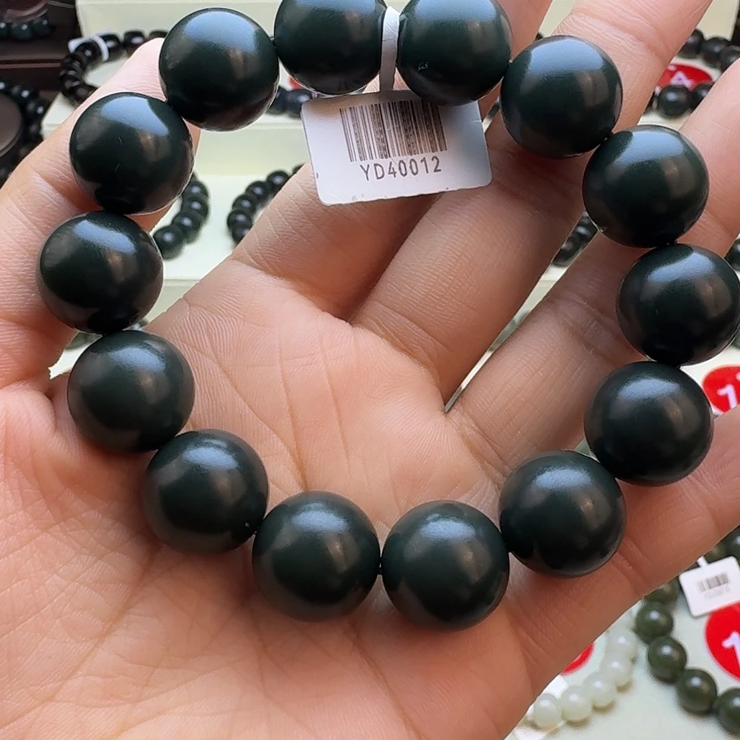 和田玉未镶嵌手串