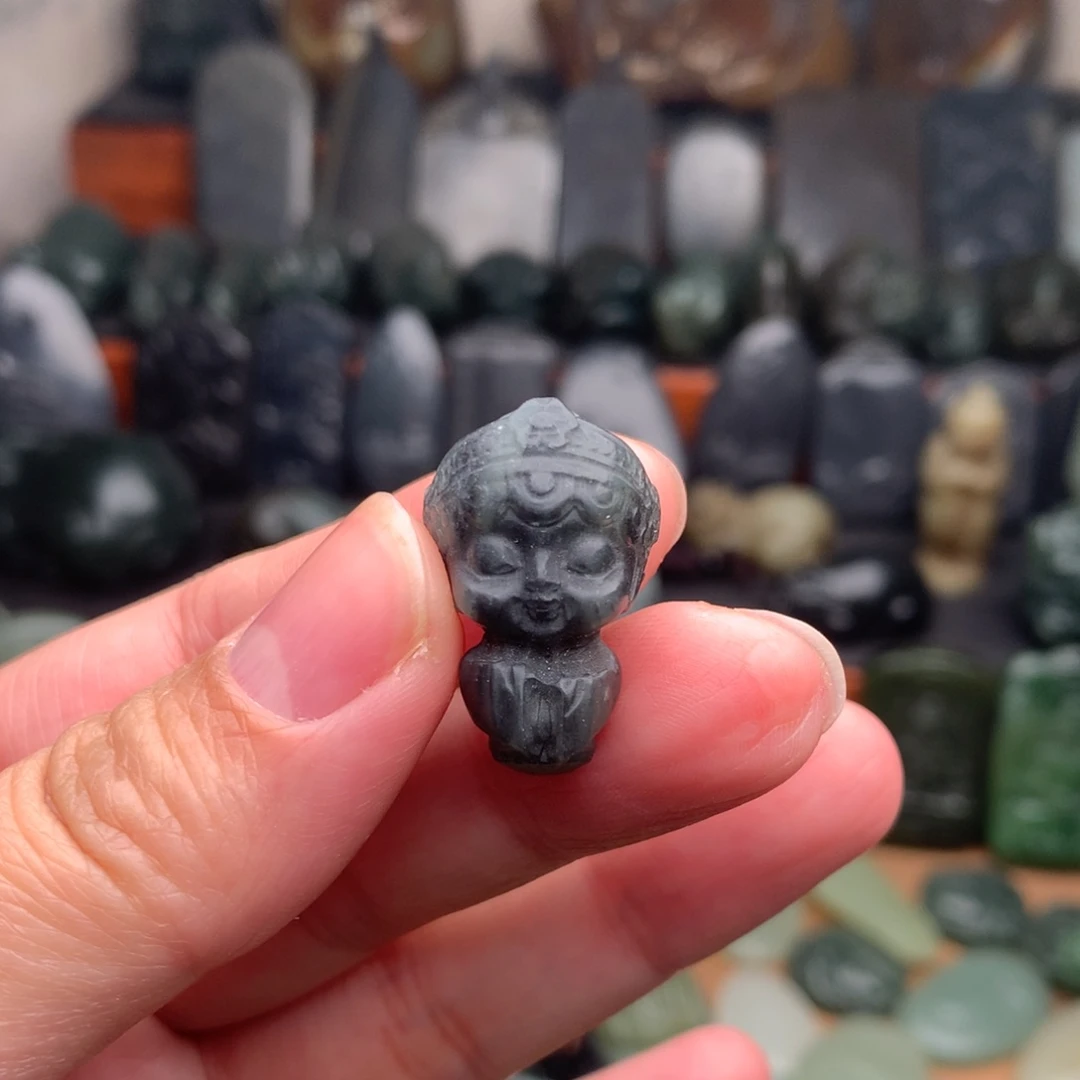 和田玉未镶嵌颈饰挂件02