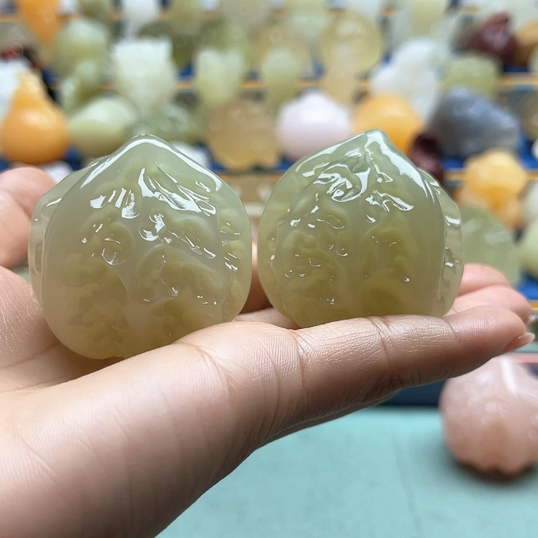 红****新疆昆仑山脉山料