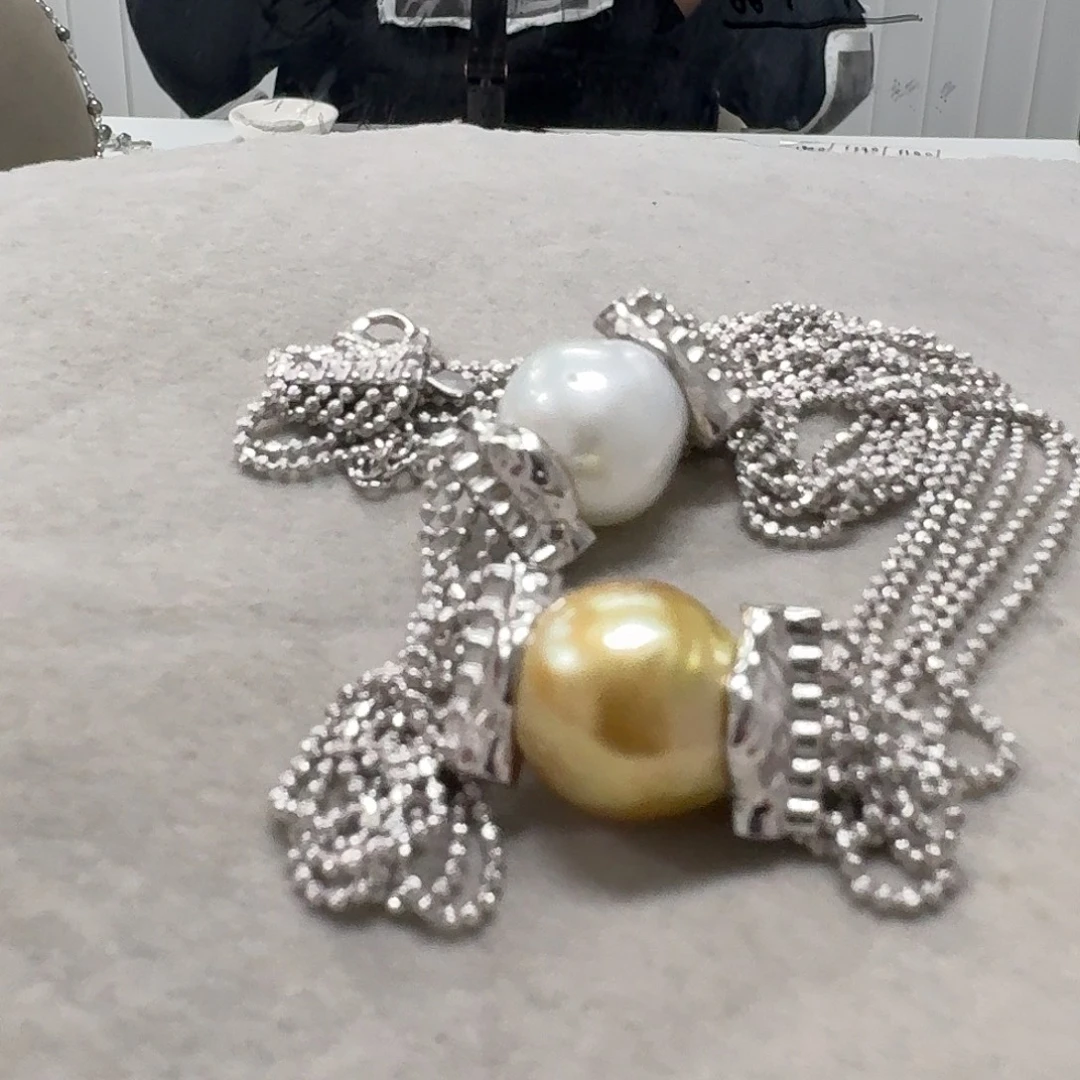 一***界海水珍珠银S925镶嵌颈饰