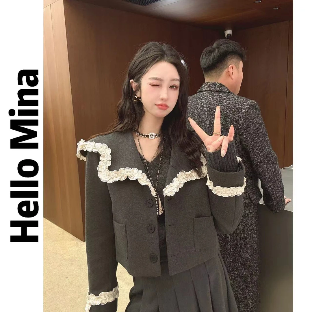 3990设计感蕾丝花边娃娃领羽绒服