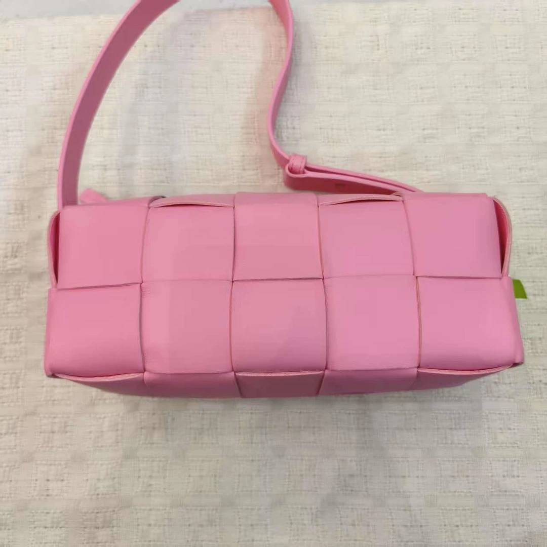 95新 BOTTEGA VENETA/葆蝶家 bv 粉色编织/二奢包包