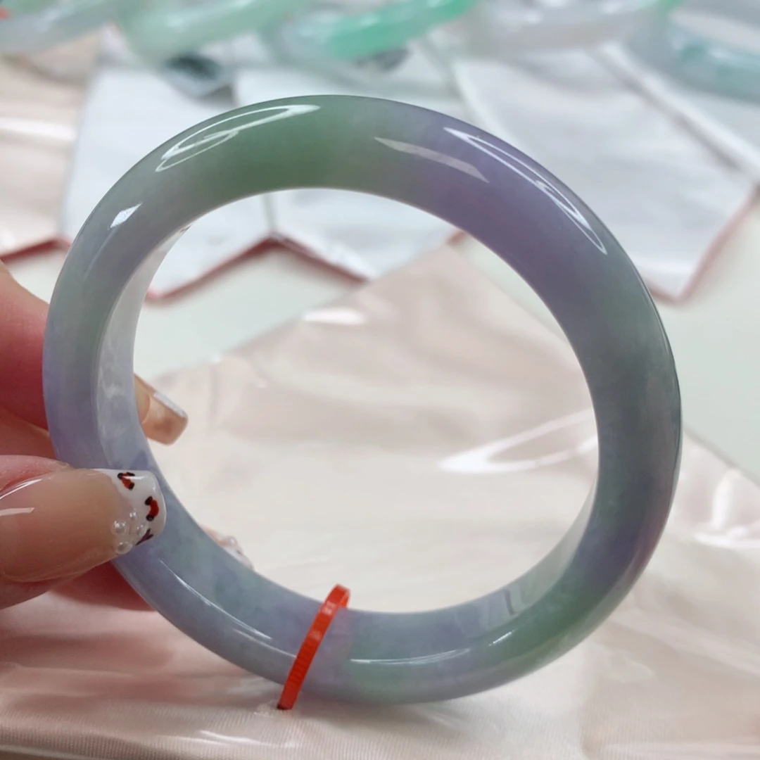 翡翠手镯未镶嵌55.9圈口