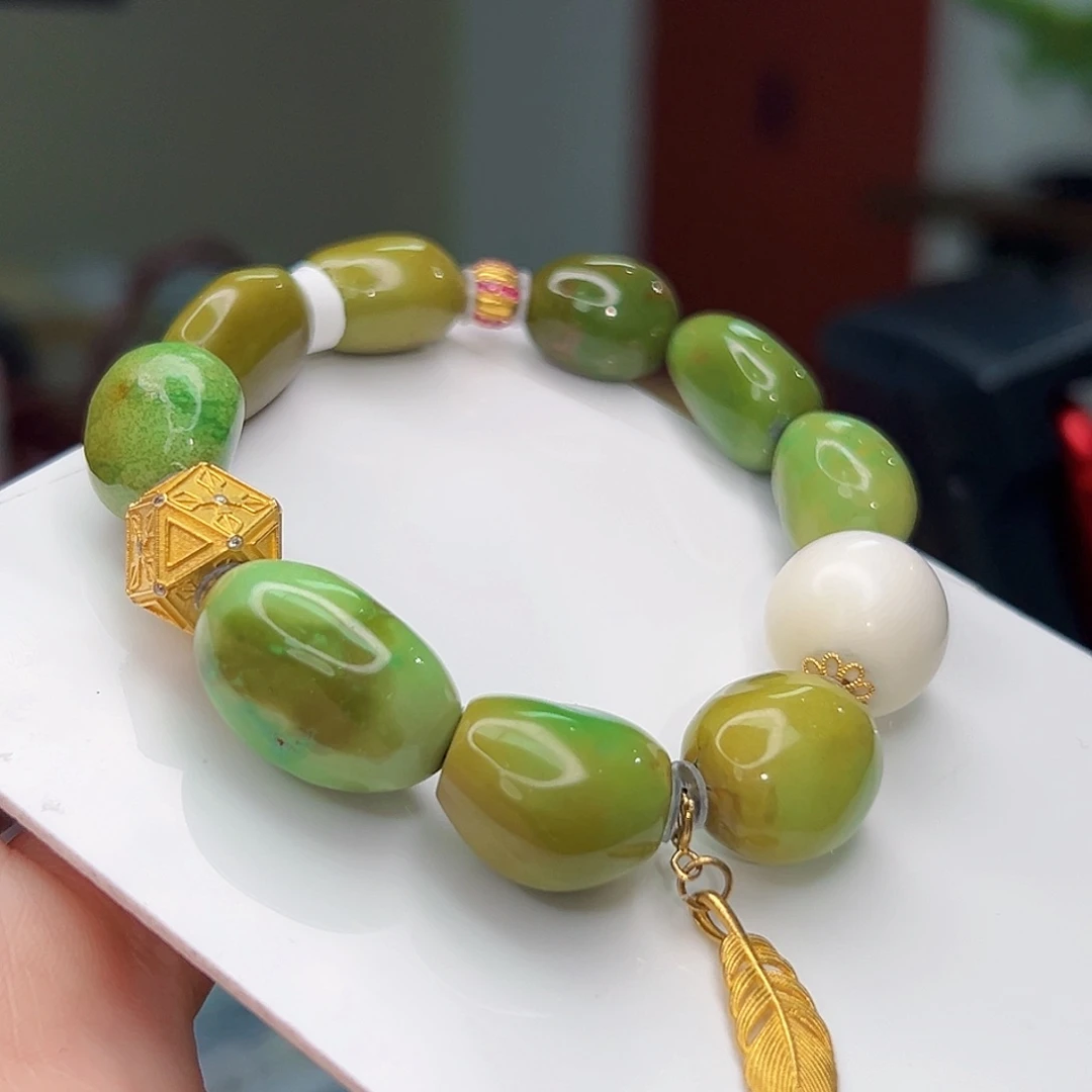 绿松石珠宝奇石18K金镶嵌