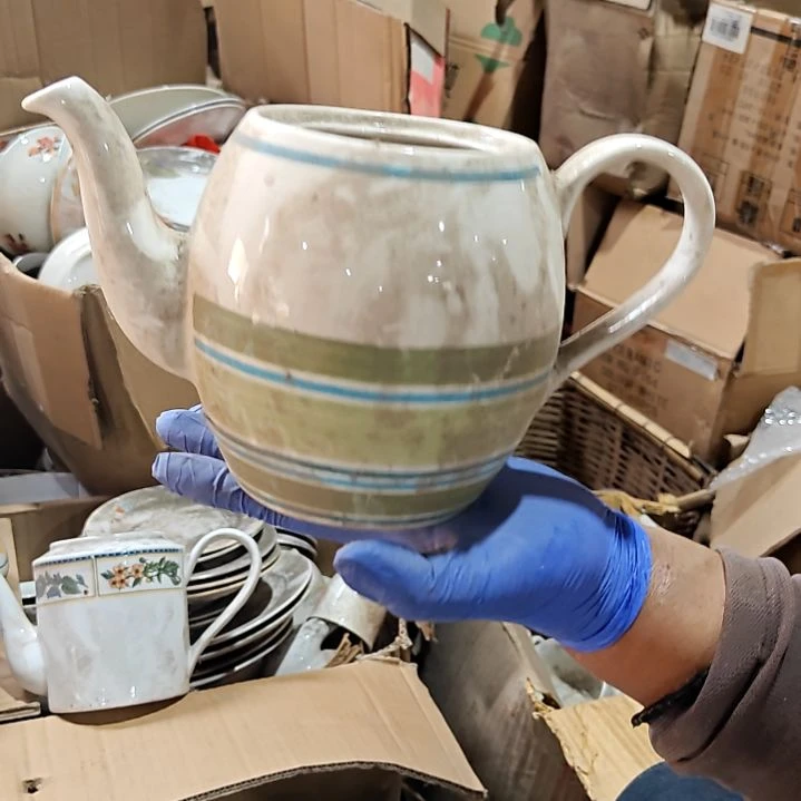 瓷片陶瓷盘子碗啥都有