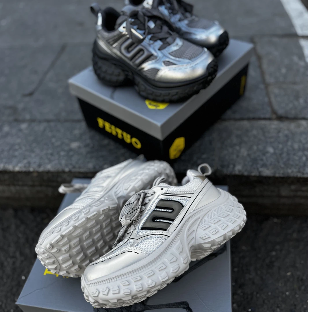 黄城飞鸵皮鞋女运动新款老爹鞋百搭女士时尚厚底