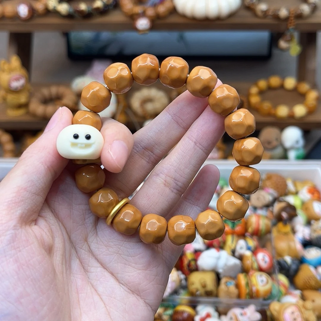 猴头核桃手串?搭配馒头