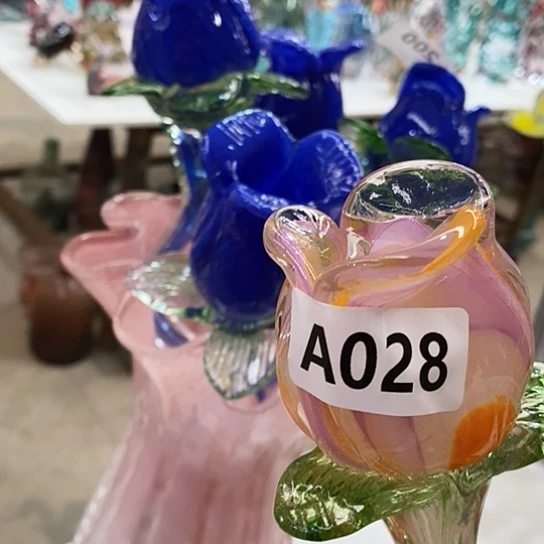 琉璃花瓶高45厘米宽6厘米