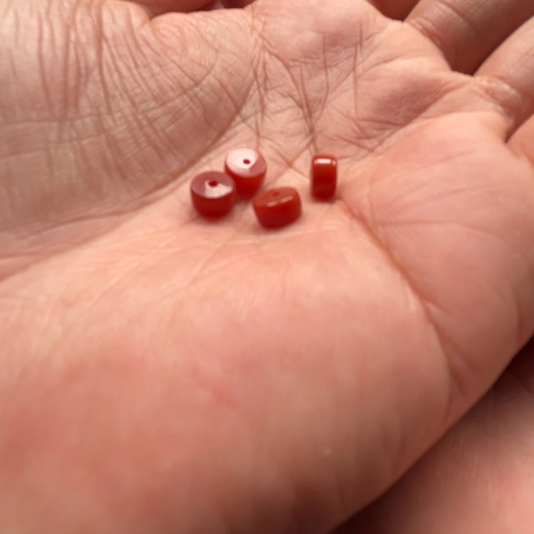 南红玛瑙未镶嵌手链