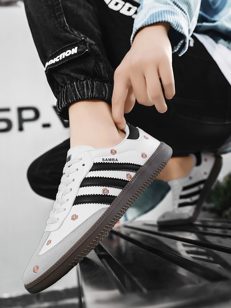 新百伦德训鞋男款夏季运动休闲鞋复古百搭网红情侣板鞋三杆阿甘鞋