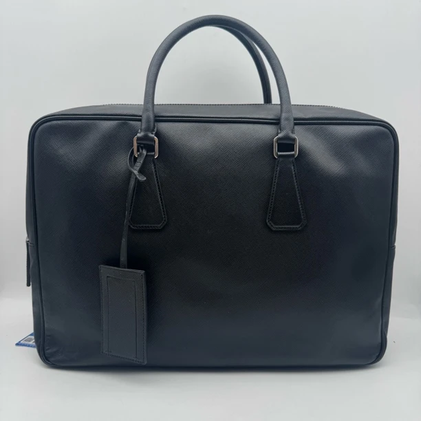 95新 Prada/普拉达 97新黑色十字纹手提公文包/男士2756