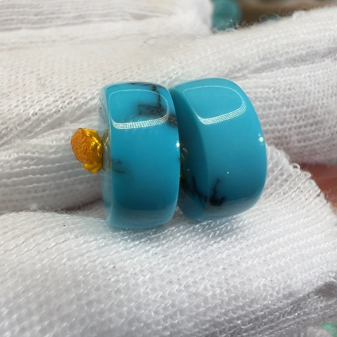 绿松石配饰未镶嵌