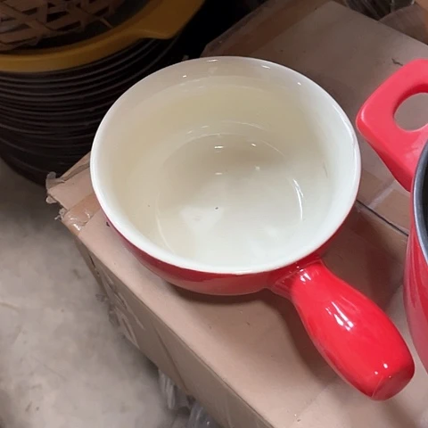 微瑕，不明火，口径15，高度5红