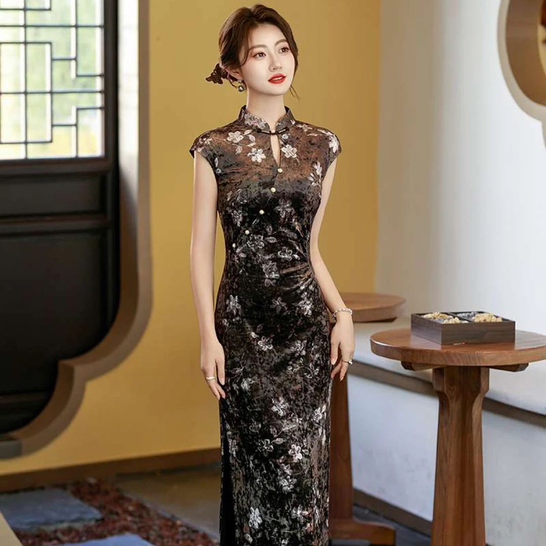 【沉香】婉婉夫人2025秋季新款新中式改良扎染丝绒旗袍裙
