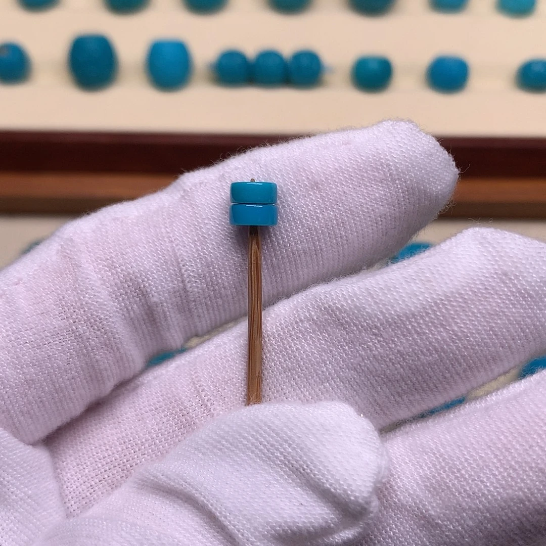 绿松石未镶嵌天然原矿绿松石直切5.5