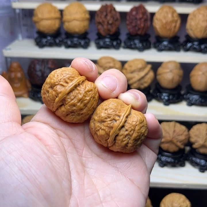 文玩核桃吊坠34w元宝蟾