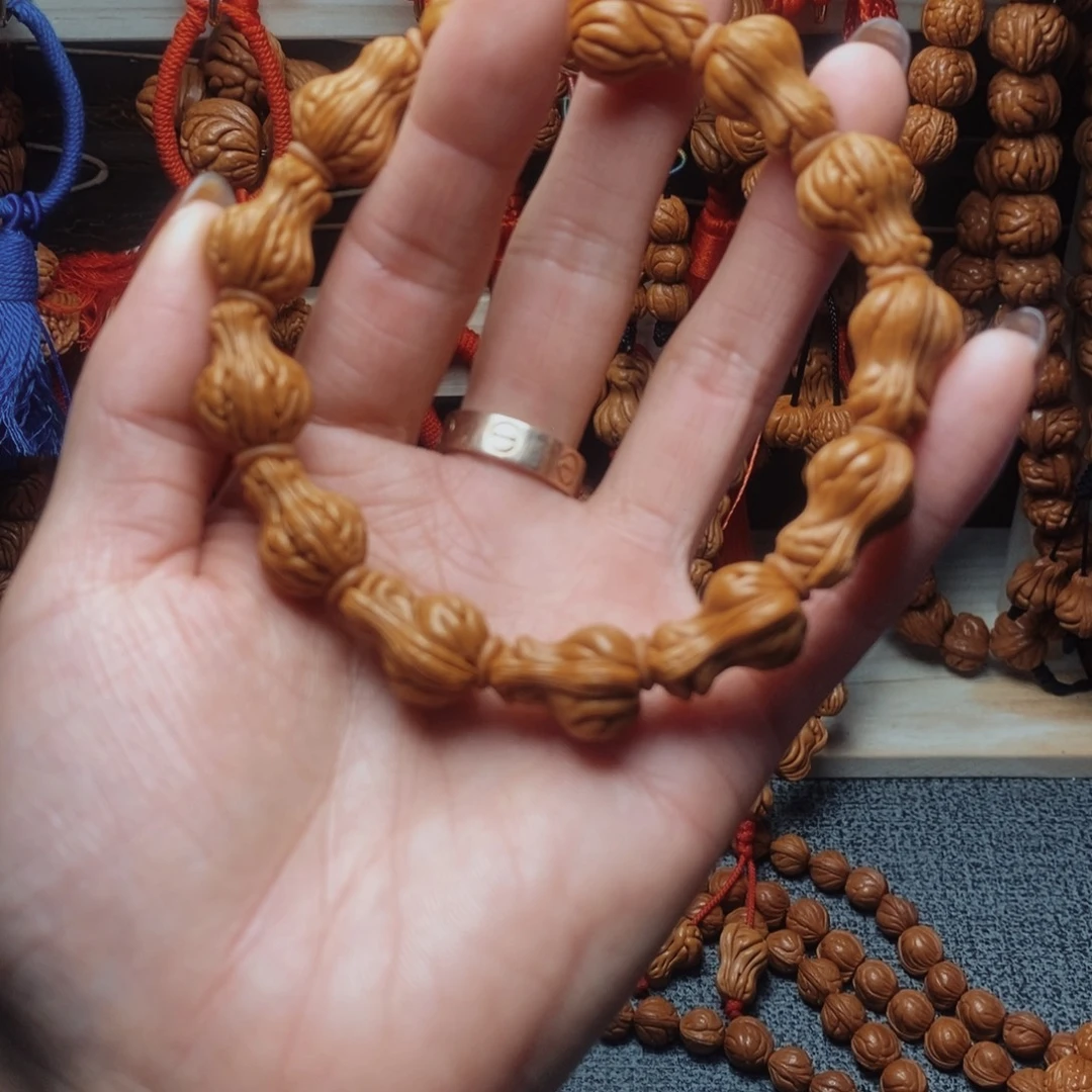 桃核吊坠龙纹桃枭