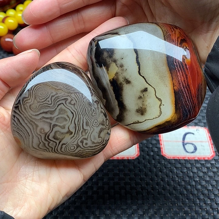 玛瑙/玉髓玛瑙未镶嵌人**兴