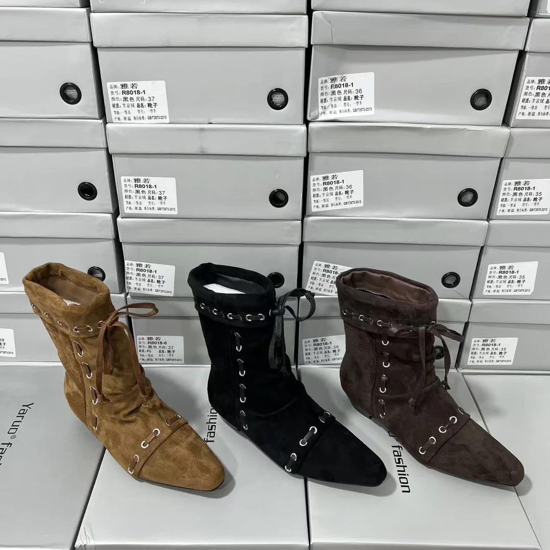 JJ8019新款时尚秋冬尖头女短靴推荐