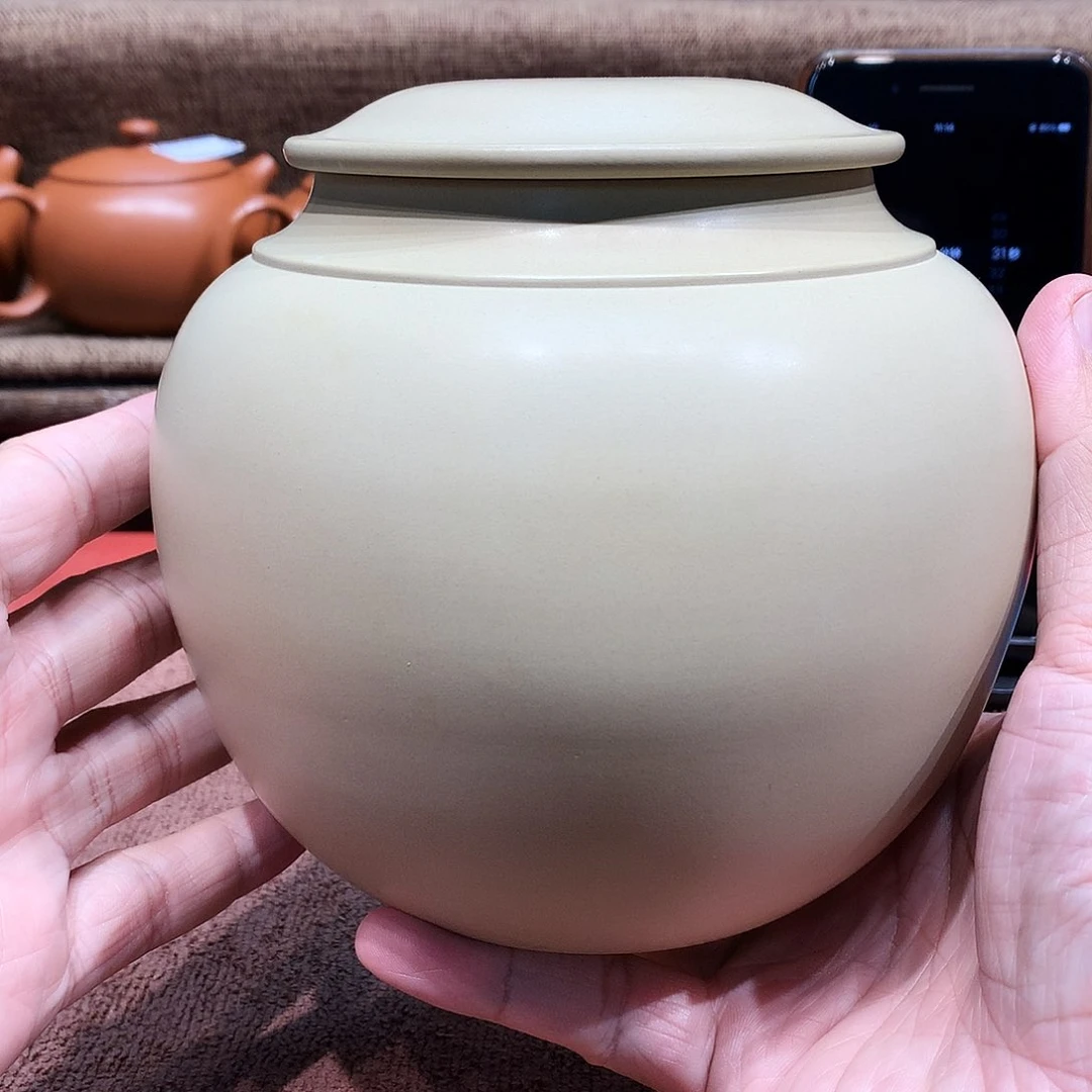 泥塑奥****人放漏微瑕茶叶罐一个