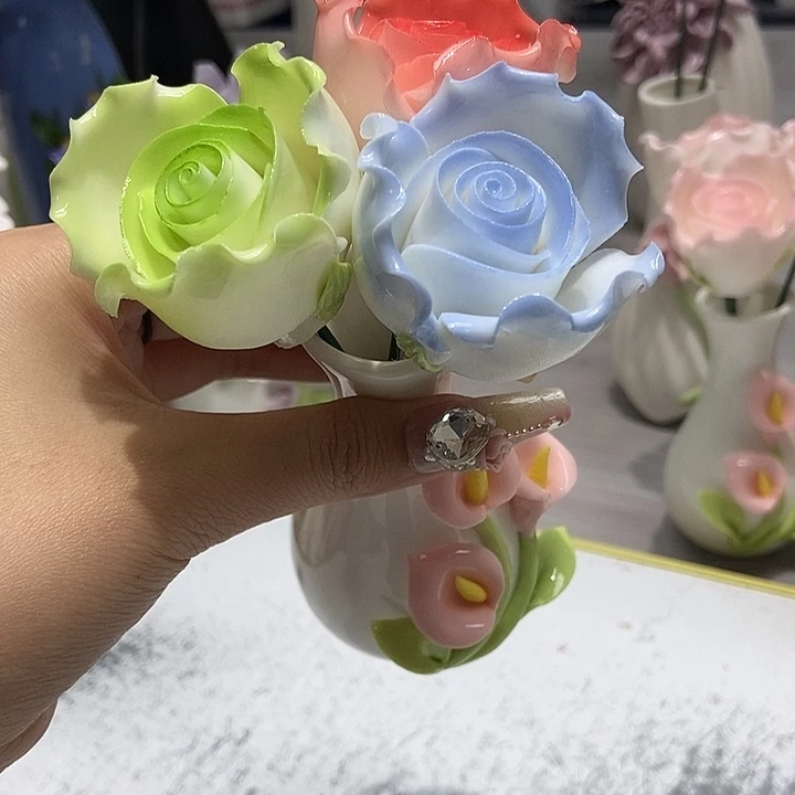 陶瓷纯手工捏花设计