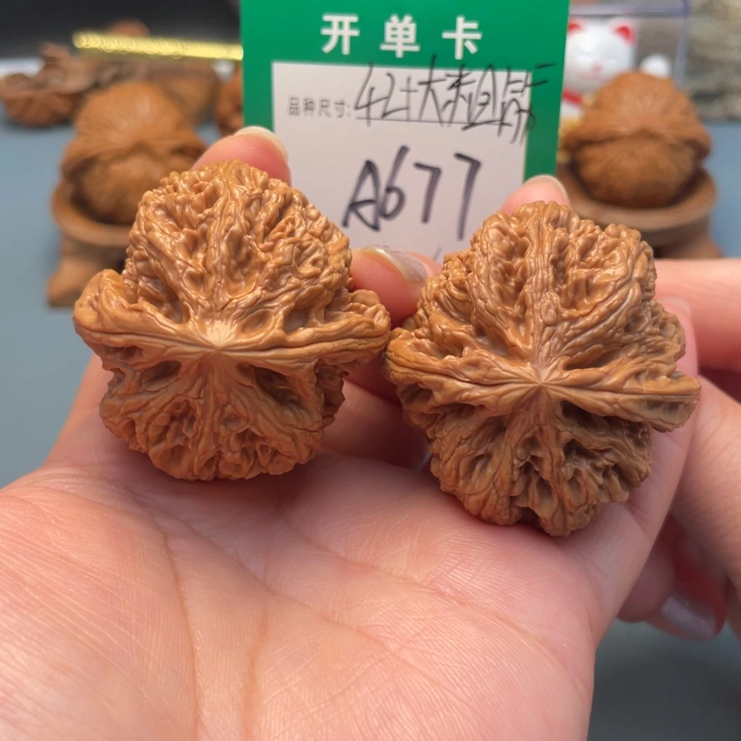 吊坠桃核文玩核桃