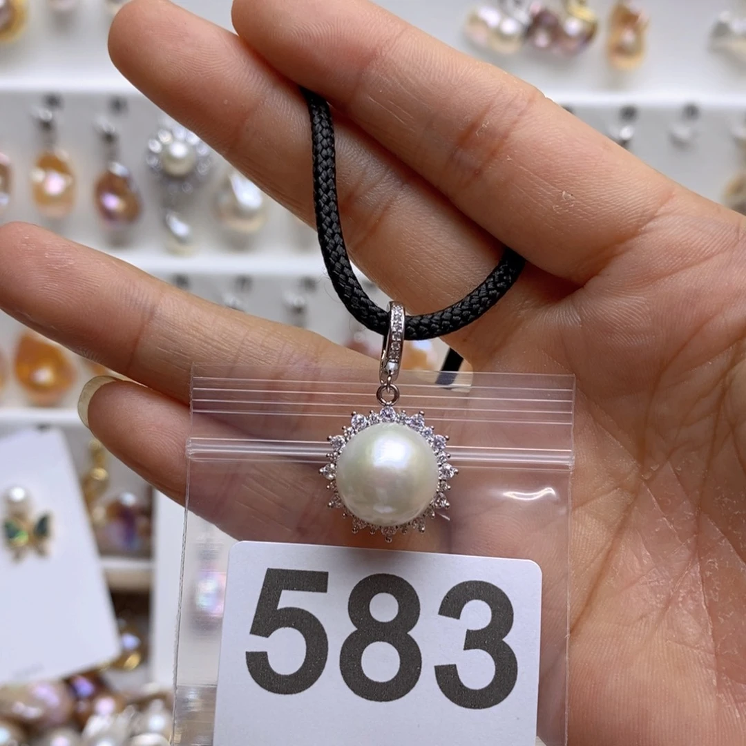 淡水珍珠颈饰银S925镶嵌奶*583