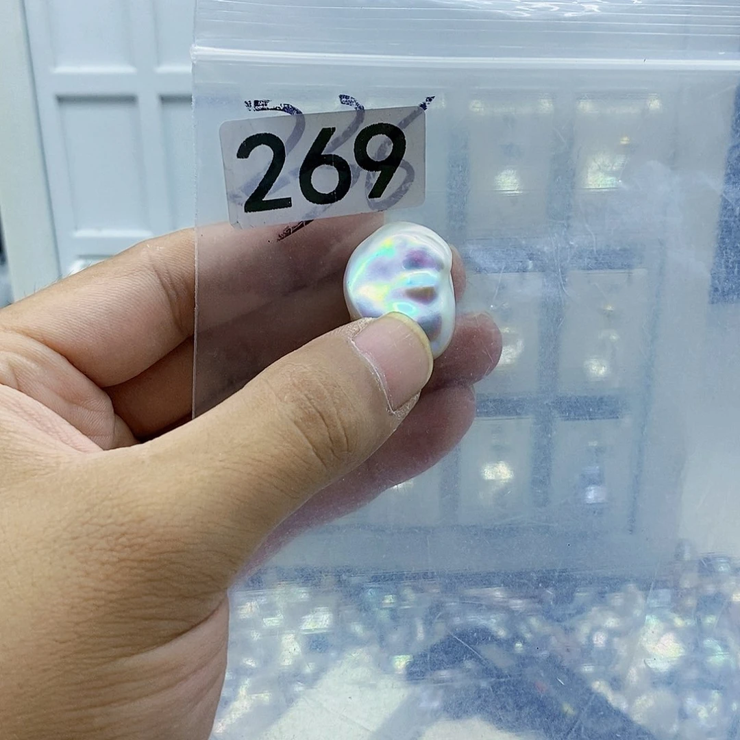 淡水珍珠合金颈饰