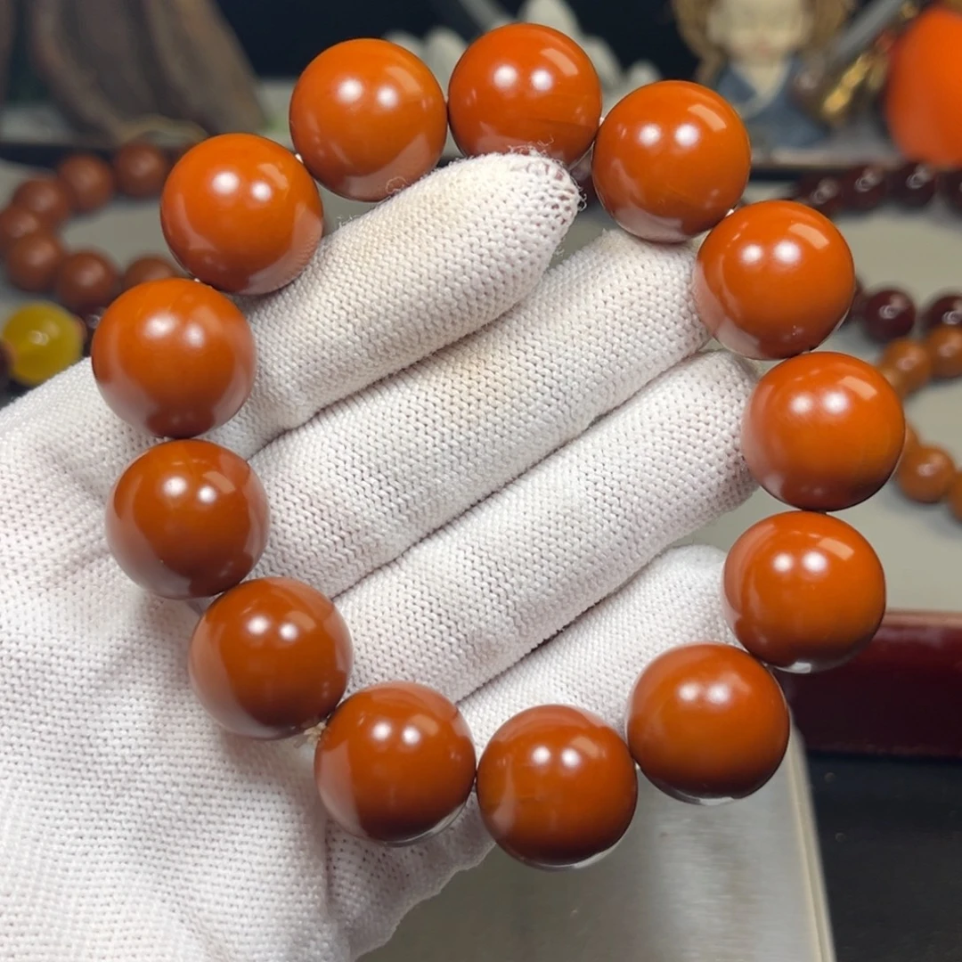 亮***哥橄榄核吊坠1.79树王铁核精品