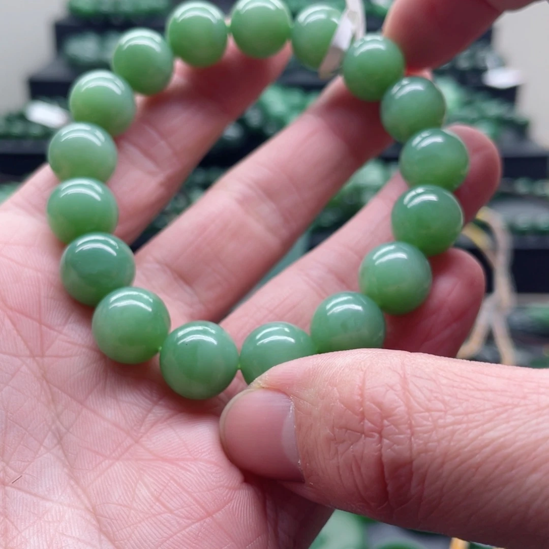 和田玉（碧玉）未镶嵌手链