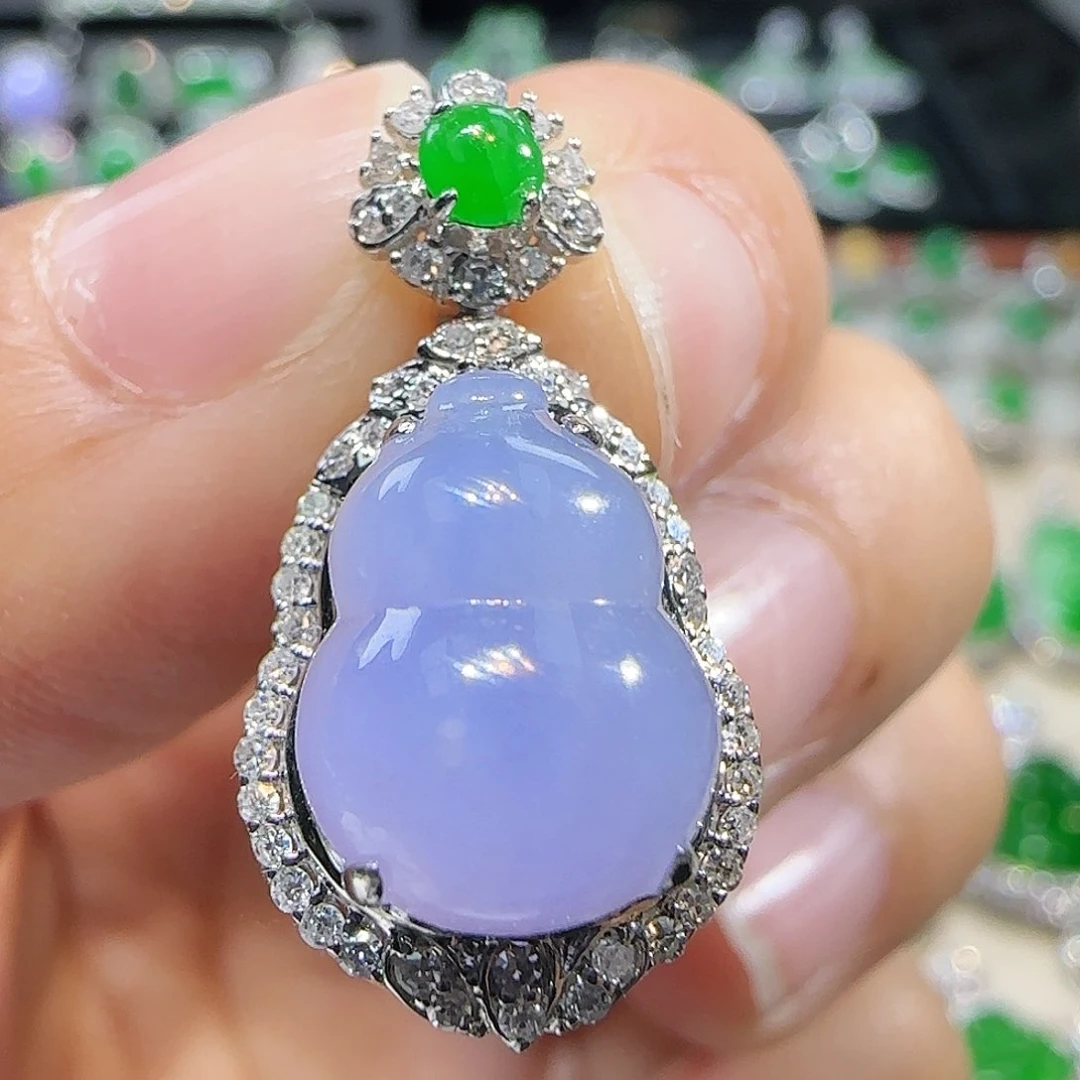 翡翠吊坠(不含链)18K金镶嵌