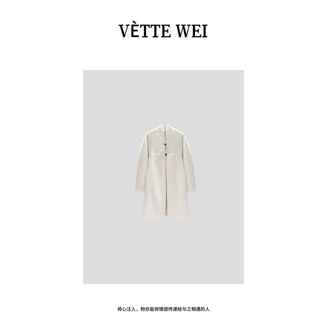 人造皮草 VÈTTE WEI  “昭昭晚雪”米色外套 21220SE