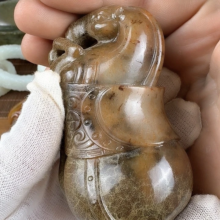 和田玉挂件未镶嵌西****坊