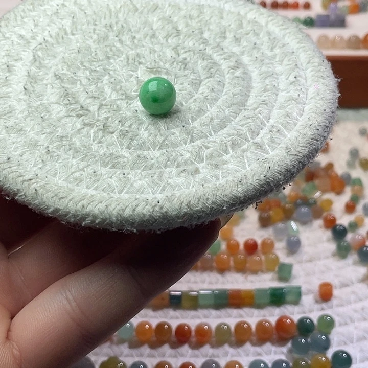 翡翠散珠未镶嵌定制翡翠卡10.3