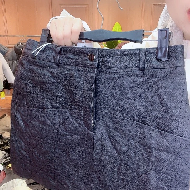 100……110斤皮短裙