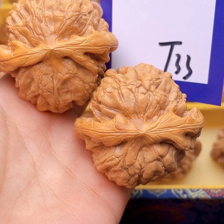 把件文玩核桃人**易文玩核桃龙鼎33