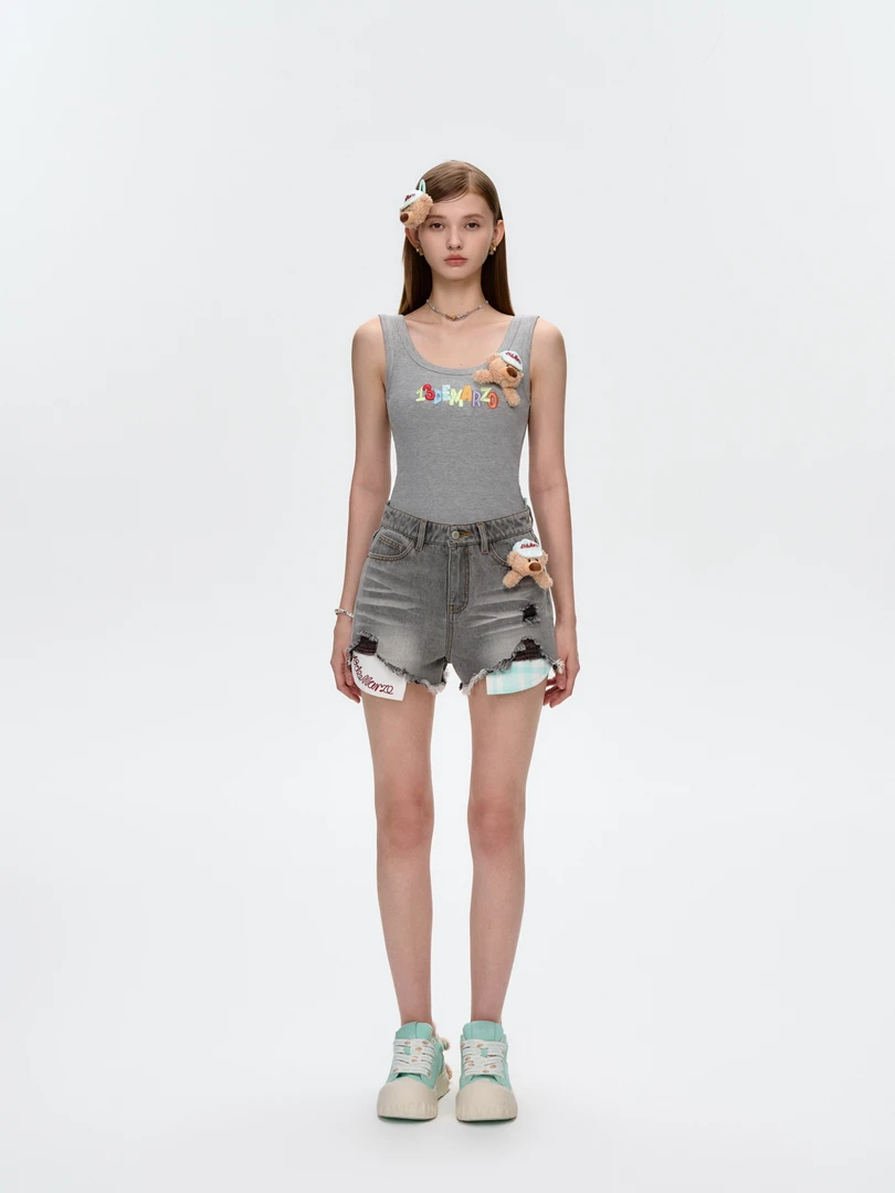 13DE MARZO 2025SS 春夏 新款 童年系列 格纹口袋牛仔短裤