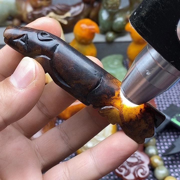 未镶嵌蛇纹石玉颈饰