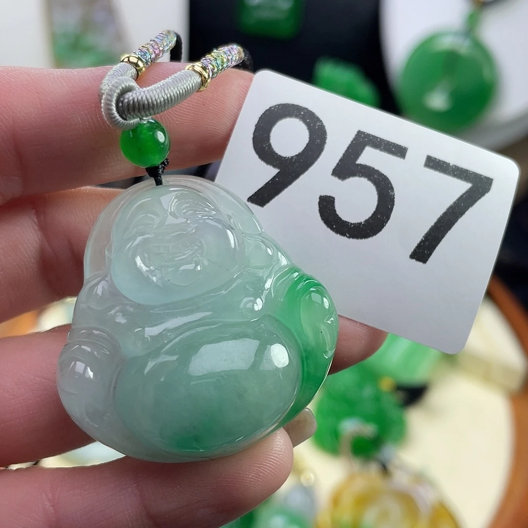 翡翠未镶嵌吊坠(赠链)