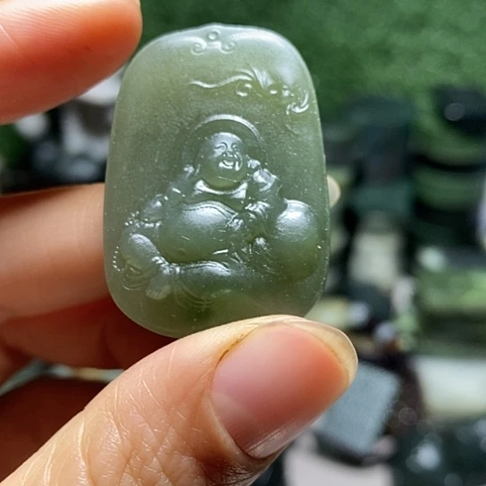 未镶嵌和田玉（糖玉）珠宝半成品