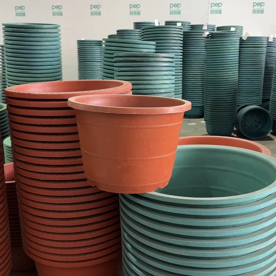 46绿色桶盆5个有孔