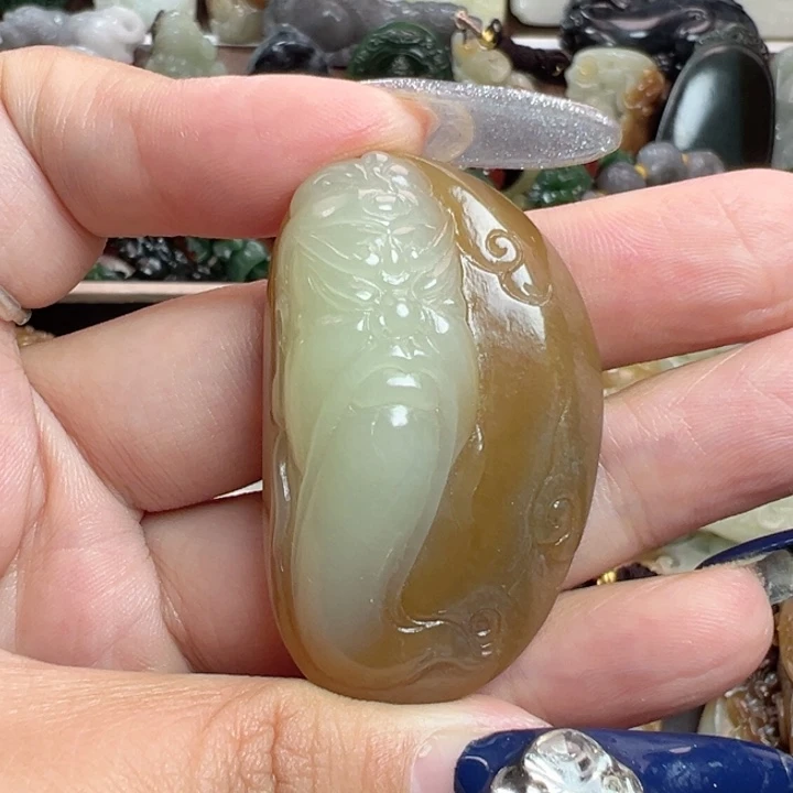 颈饰未镶嵌和田玉