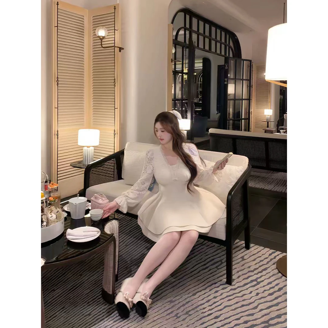 安妮不火 千金风雪尼尔蕾丝拼接呢料连衣裙女微胖大码收腰气质裙