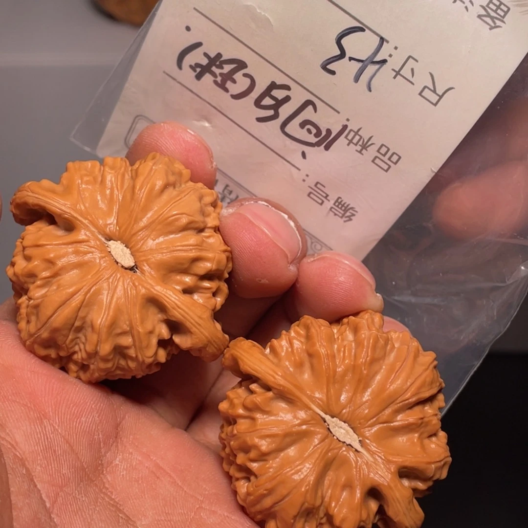 文玩核桃吊坠文玩核桃