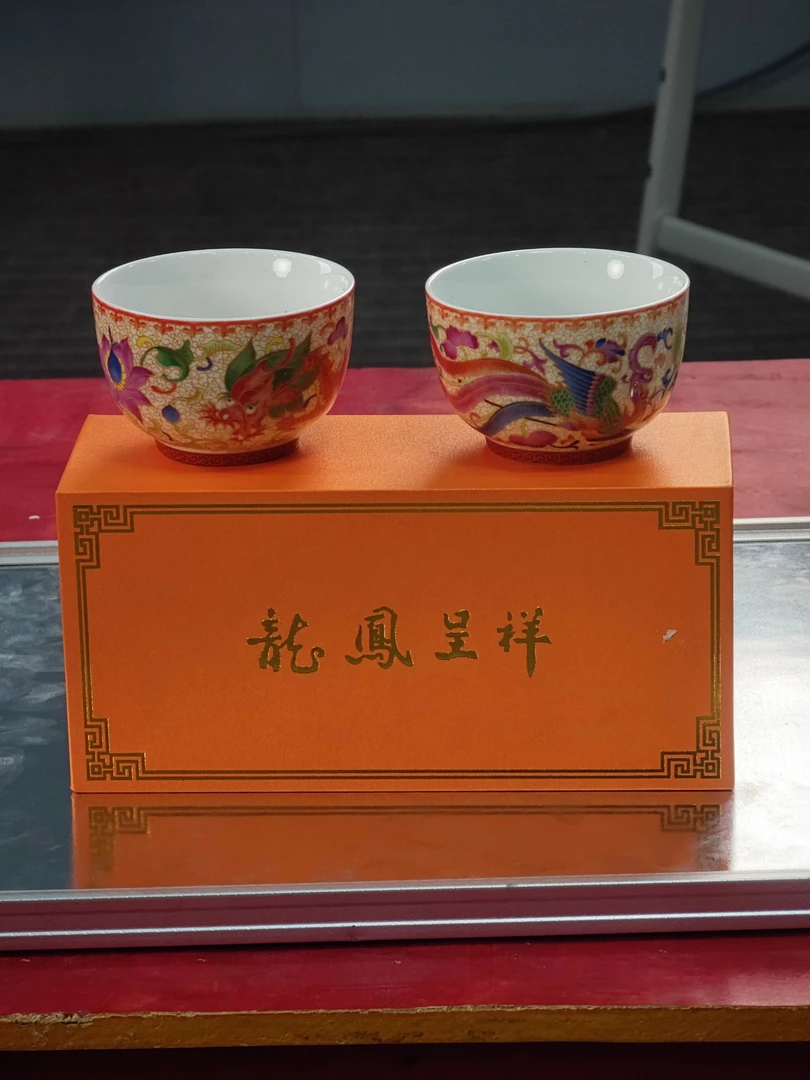 景德镇手工手绘龙凤对杯